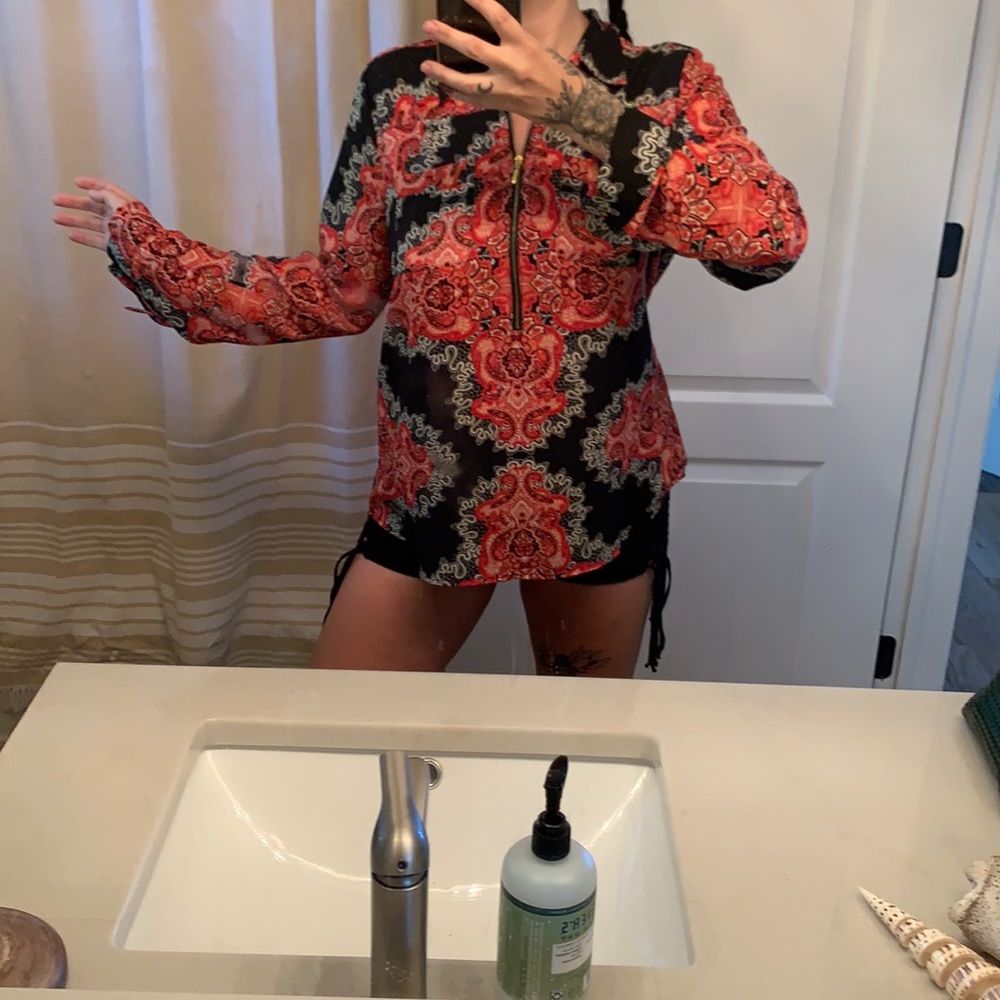 My Michelle black red white paisley long sleeve zip up top size l